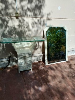 Mueble de entrada con espejo