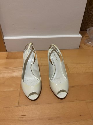 Tacones Geox blanco roto