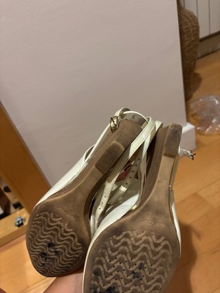 Tacones Geox blanco roto