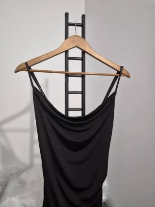 Vestido Negro Drapeado