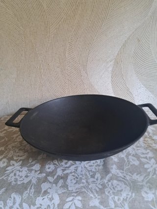 Wok de Hierro Fundido Negro 30 cm
