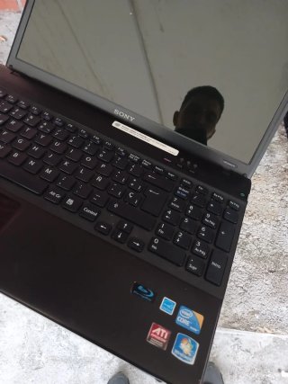 Portátil Sony VAIO VPCEB2Z1E Core i5
