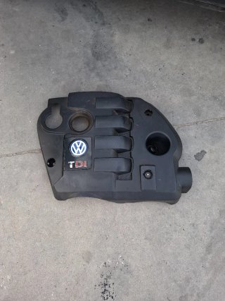 Tapa Motor Volkswagen Passat TDI