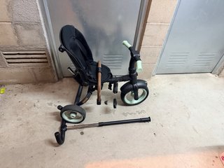 Triciclo convertible en bicicleta