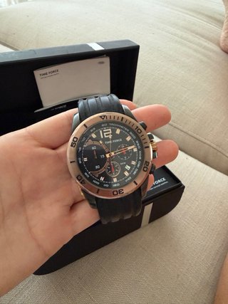 Reloj Time Force Negro y Dorado