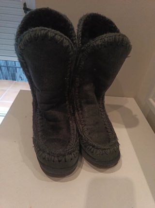 Botas MOU cuña negras