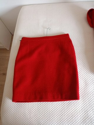 Traje de Falda Rojo