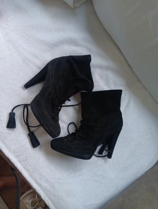 Botines de Ante Negros Talla 40