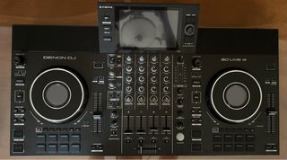 Denon DJ SC Live 4 + maleta transporte- Como Nueva