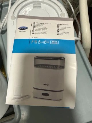 Esterilizador y Calienta Biberones Jané