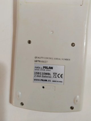 Calculadora científica Milan M 240