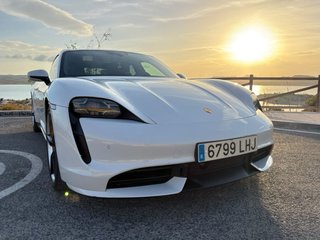 Porsche Taycan turbo 680 cv