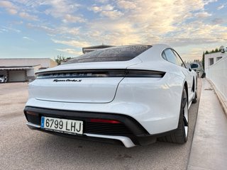 Porsche Taycan turbo 680 cv