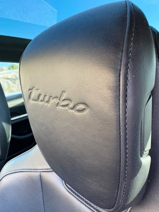 Porsche Taycan turbo 680 cv