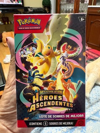Lote de Sobres Pokémon Héroes Ascendentes