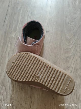 Botitas Rosa Yowas Talla 23 con borreguito