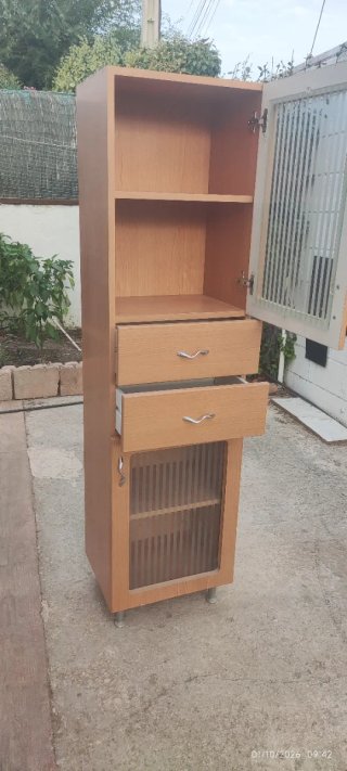 Mueble auxiliar madera y cristal