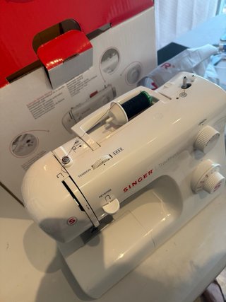 Máquina de coser Singer 2250 Tradition