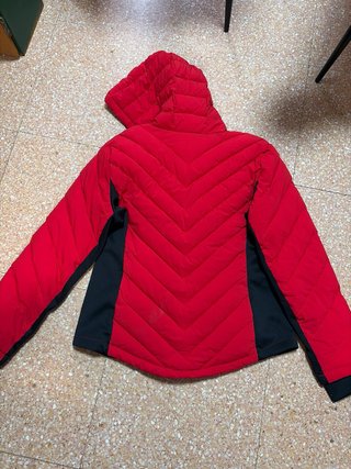 Abrigo Calvin Klein Rojo y Negro