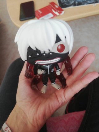Figura de Vinilo Ken Kaneki - Tokyo Ghoul
