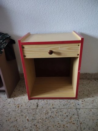 Mesilla de Noche de Madera