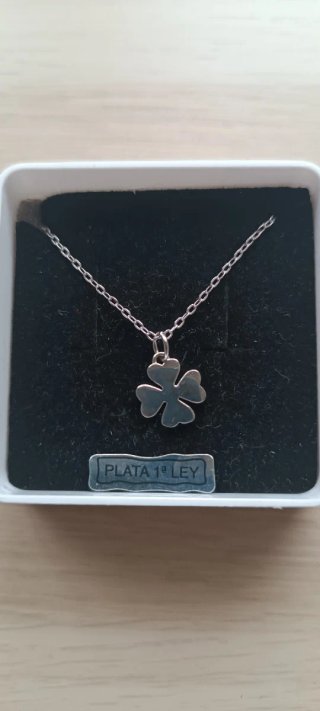 Cadena y Colgante Trébol de Plata