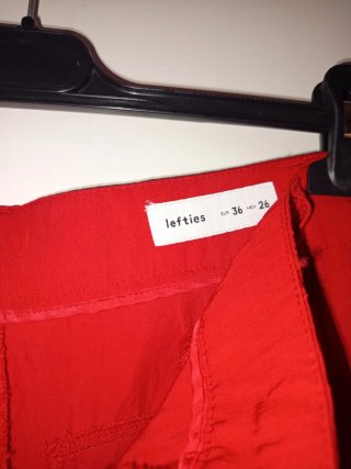 Pantalón rojo
