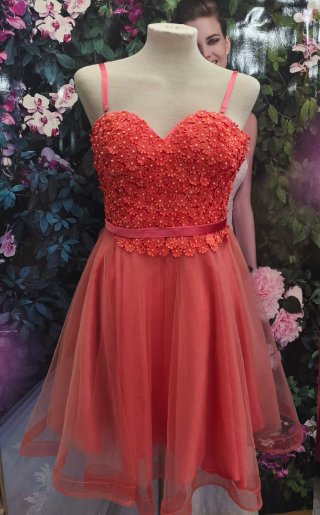 Vestido de fiesta corto rojo