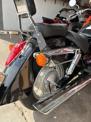Honda Shadow 750 Negra