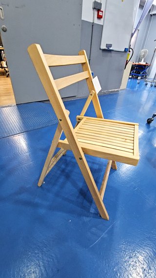 SILLA DE MADERA