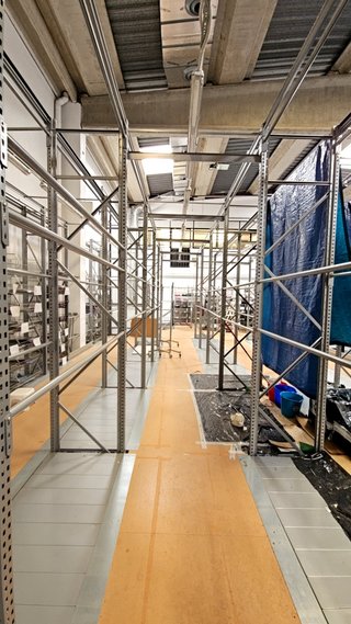SURTIDO DE estanterías metálicas industriales