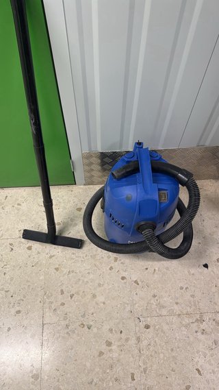 Aspirador Nilfisk Buddy II