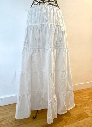 Falda Larga Blanca con Volantes - M