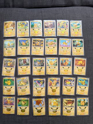 Compro pikachus del 30 aniversario a regida madrid