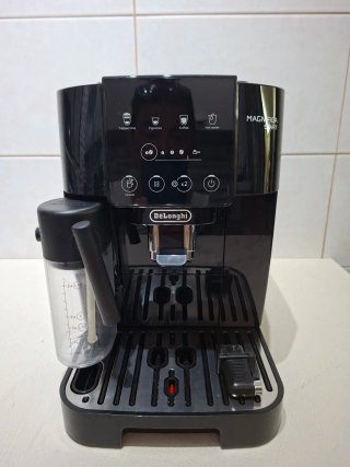 Macchina Caffè DeLonghi Magnifica Start