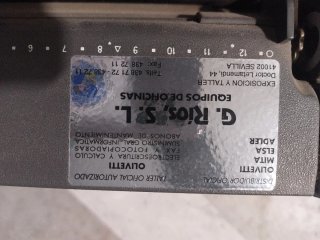 Máquina de escribir Olivetti Línea 98