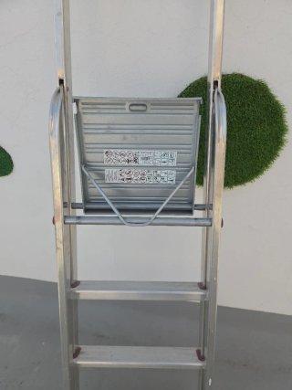 Escalera aluminio 4 peldaños