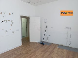 Local comercial en alquiler en Centro en Valdepeñas