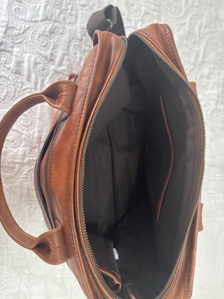 Cartera para documentos y ordenador portátil.