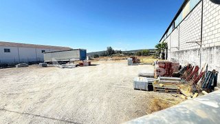 Nave industrial en venta en Villarrubia en Córdoba