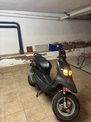 Peugeot Squab Scooter Negra