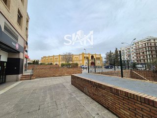 Local comercial en venta en Santo Domingo y San Martín  en Huesca