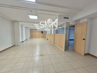 Local comercial en venta en Santo Domingo y San Martín  en Huesca