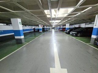 Garaje en venta en La Salut - Lloreda en Badalona