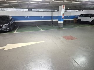 Garaje en venta en La Salut - Lloreda en Badalona