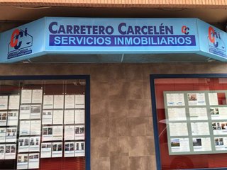 Garaje en venta en Santa Cruz - Industria - Polígono Campollano en Albacete