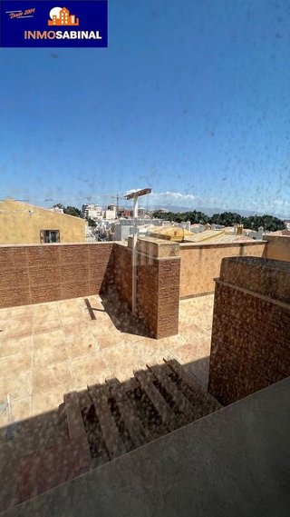 Chalet en venta en Los Molinos - Villa Blanca en Almería