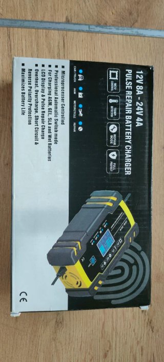 Cargador Baterías Inteligente 12V/24V 4A