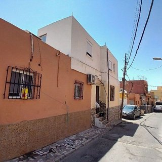 Casa adosada en venta en La Chanca - Pescadería en Almería