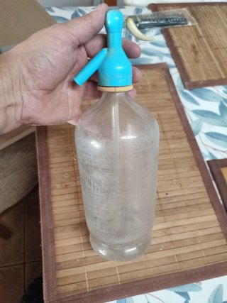 Sifón antiguo de vidrio